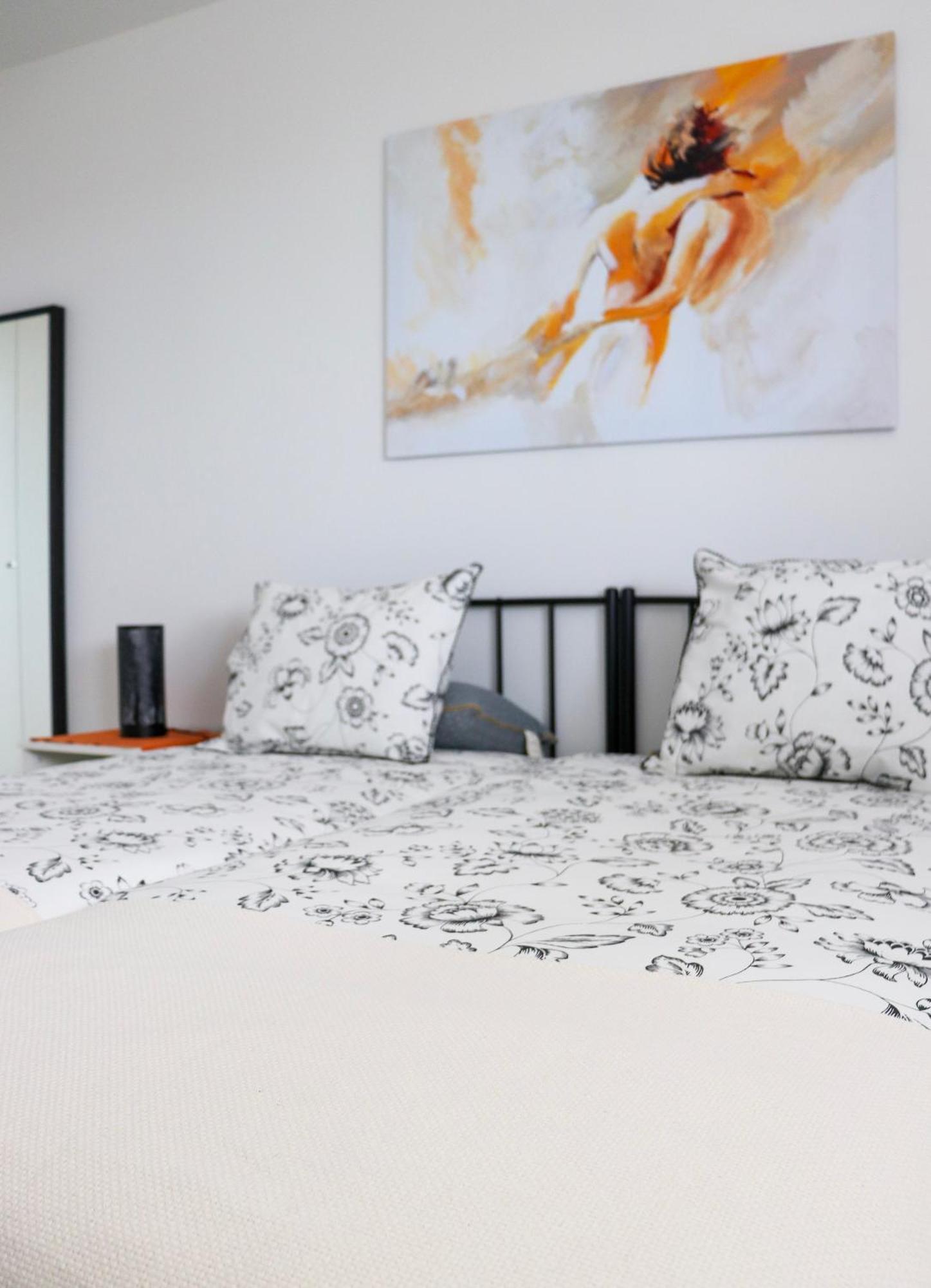 Rivas Futura Apartment Bagian luar foto